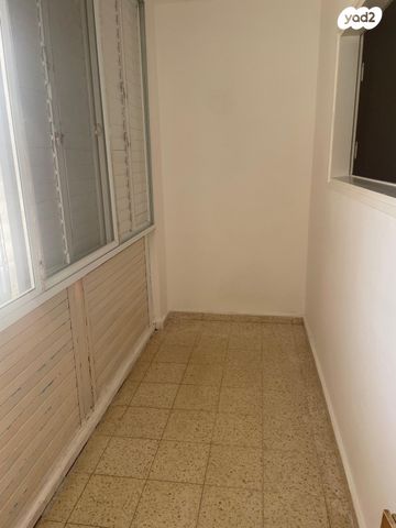 דירה, גיורא יוספטל 75, בן צבי, טירת כרמל