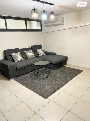 מתתיהו שוהם 13