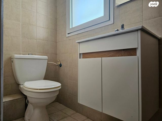 גג/ פנטהאוז, עמק דותן 18, הדרים, הדרים החדשה, כפר סבא