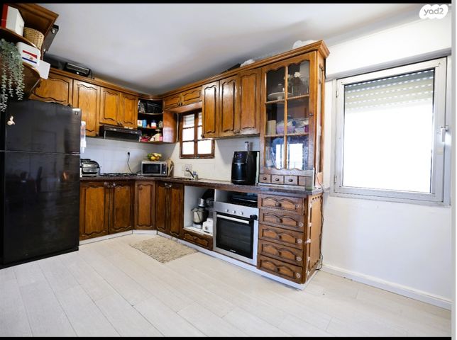 דירה, אדם 13, ארמון הנציב, תלפיות מזרח, ירושלים