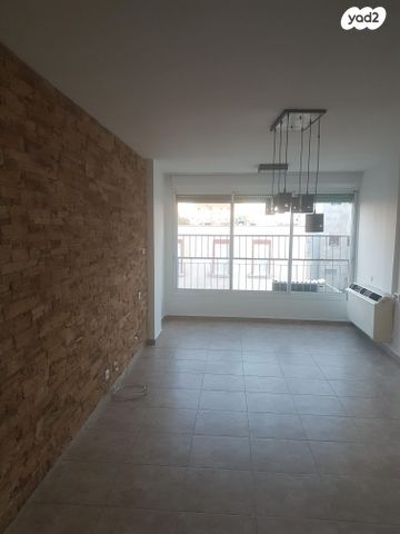 דירה, דון יוסף הנשיא 7, גרין ועם, חולון