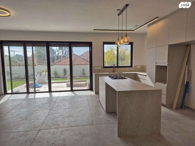 בית פרטי/ קוטג', מזל דגים 7, מתחם 11, הוד השרון