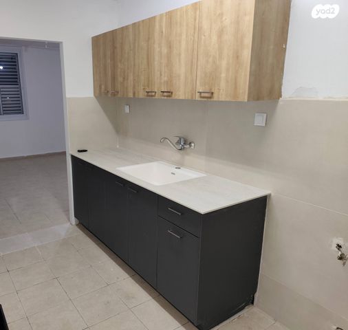 דירה, החייל האלמוני 6, הקוממיות, קרית גת