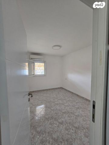 דירה, שדרות בן גוריון 4, בן גוריון, רמלה