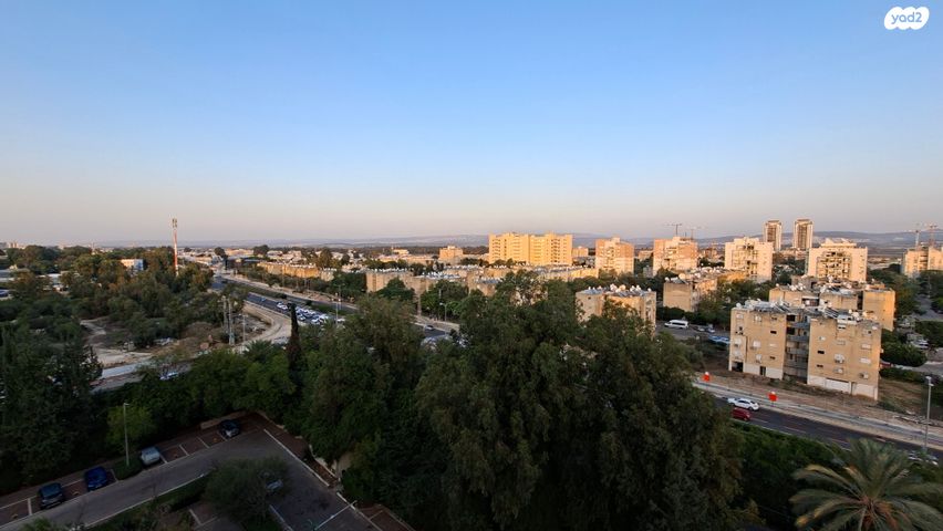 גג/ פנטהאוז, הערבה 4, נווה גנים, קרית מוצקין