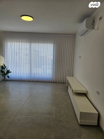 יחידת דיור, הרימון 1, מרכז שפירא, מרכז שפירא