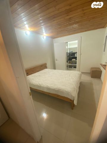 דירה, רמב"ם 22, נווה יוסף, קרית עקרון