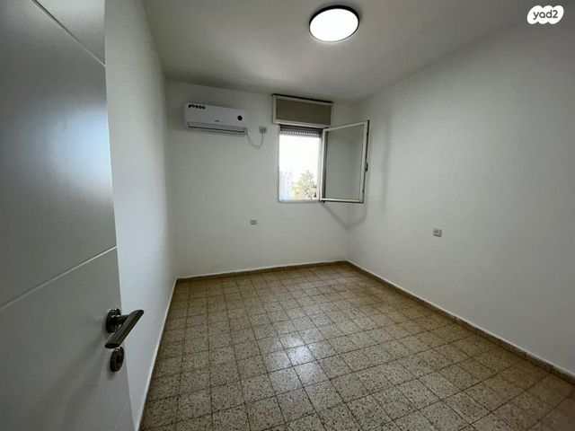 דירה, הרב יעקב רקח 2, נאות גנים, נתניה