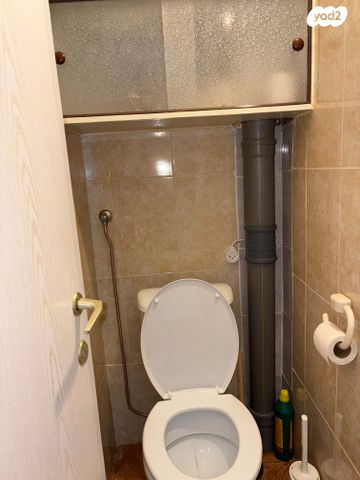 דירה, קרן היסוד 318, שכונה ותיקה - מרכז העיר, מעלות תרשיחא