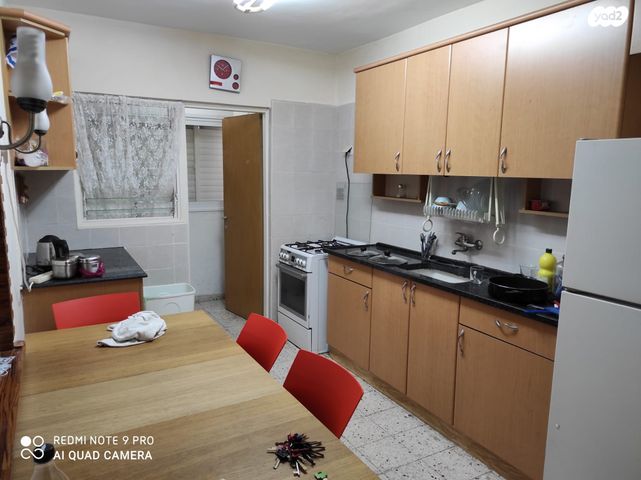 דירה, דרך הציונות 72, רובע ד', אריאל