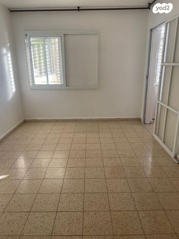 דירה, גיורא יוספטל 75, בן צבי, טירת כרמל