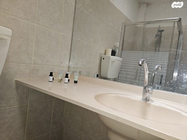 דופלקס, אחד העם 1, שיכון עובדים, טבריה