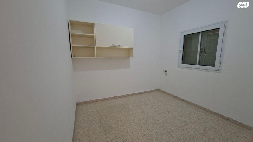 גג/ פנטהאוז, הערבה 4, נווה גנים, קרית מוצקין