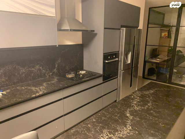 דירה, תרמ"ב 32, אברמוביץ', ראשון לציון