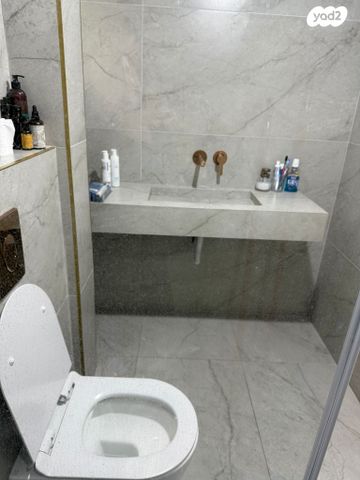 דירה, שדרות פנחס לבון 25, קרית נורדאו, נתניה