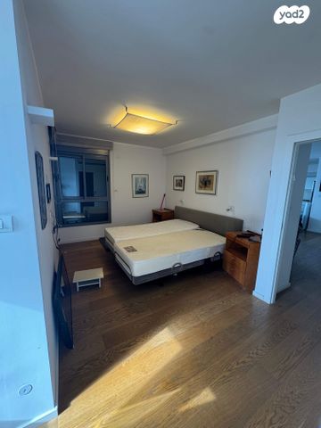 דירה, האשל 12, שכונת יהלום, מרכז העיר ב, רמת גן