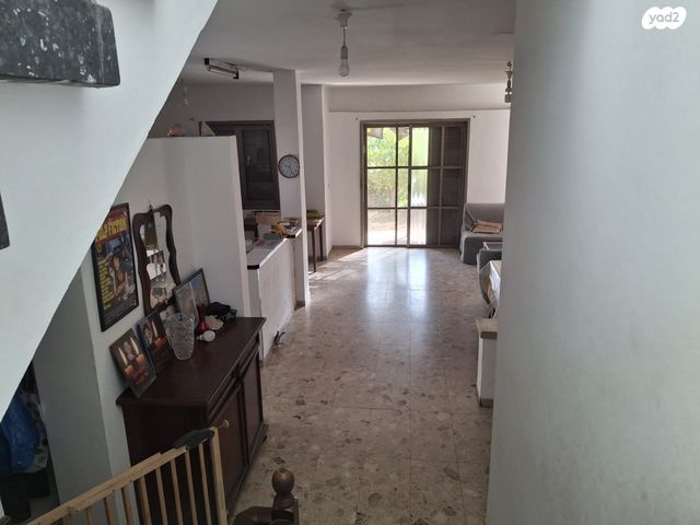 סאבלט, בני גאולים 7, כפר ידידיה