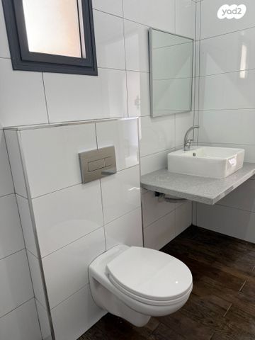 דירת גן, הדובדבן 30, שאר העיר, חצור הגלילית