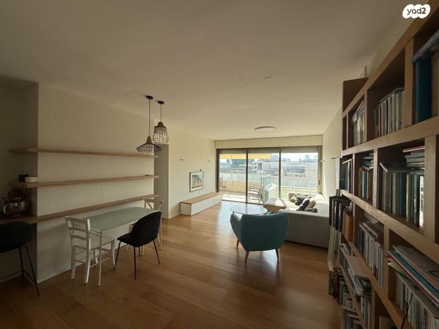 דירה, אלכסנדר סשה ארגוב 21, המשתלה, תל אביב יפו