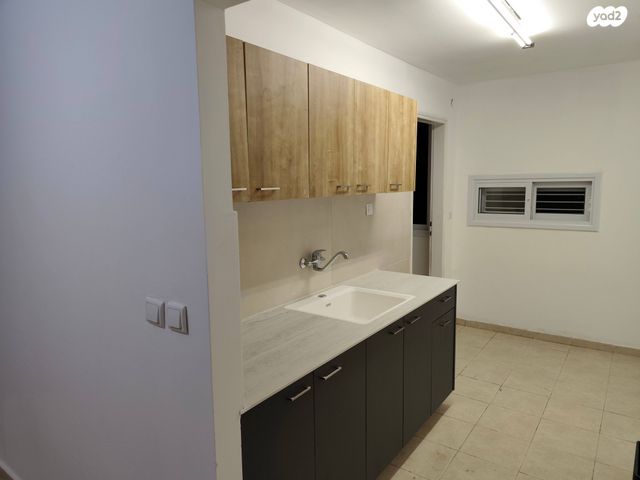 דירה, החייל האלמוני 6, הקוממיות, קרית גת