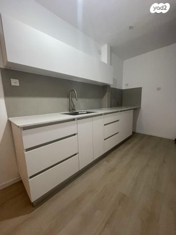 דירה, מעפילי אגוז 9, נווה חן, תל אביב יפו