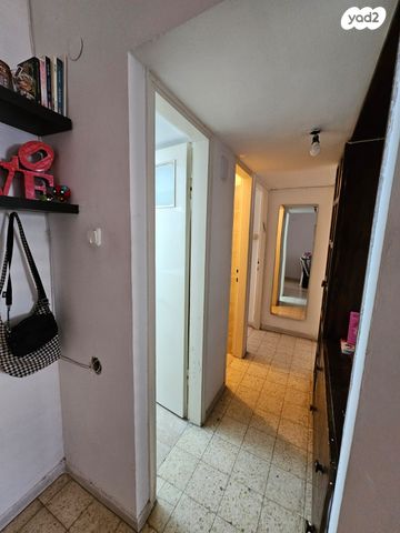 דירה, חיים נחמן ביאליק 77, שכונה א', באר שבע