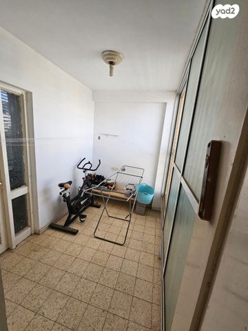 דירה, חיים נחמן ביאליק 77, שכונה א', באר שבע