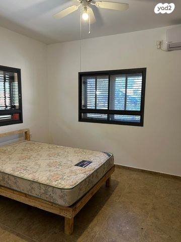 בית פרטי/ קוטג', אלון 201, כחל, כחל