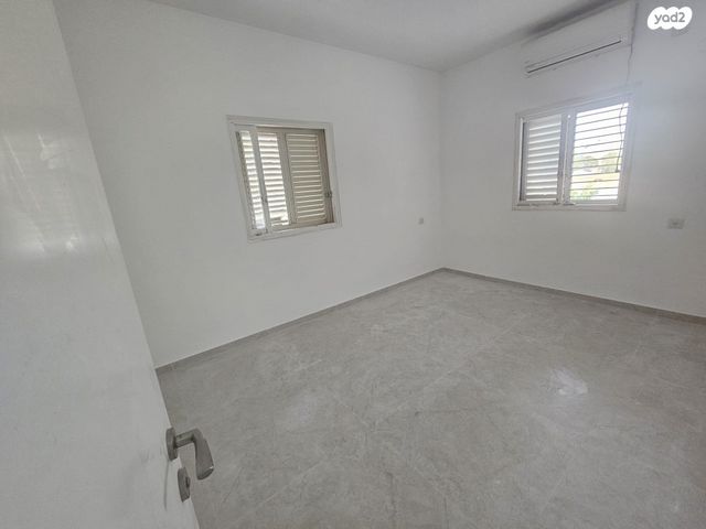 דירה, השר משה שפירא 1, נווה רמז, חולון