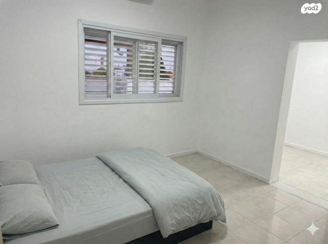 דירה, הרברט סמואל 17, רמב"ם, חדרה