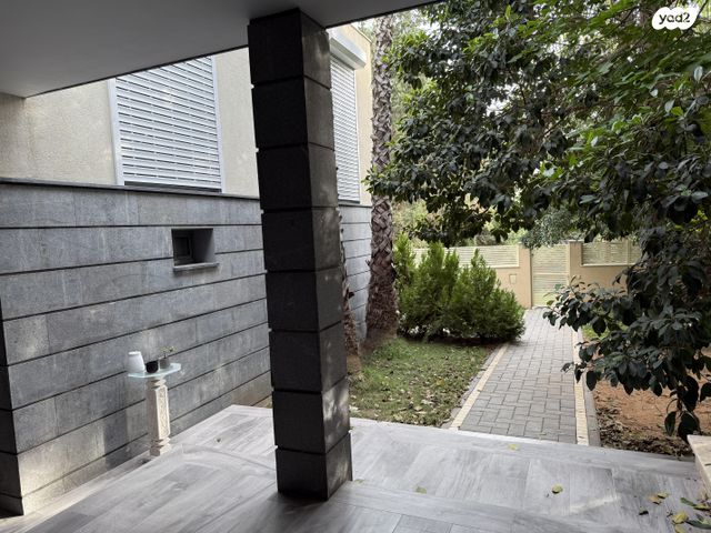 דירת גן, שלונסקי 39, הוד הכרמל, דניה, חיפה