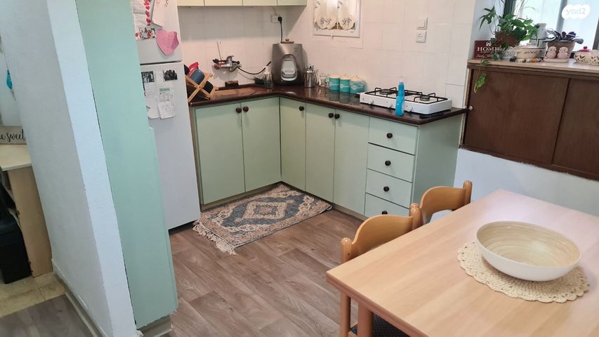 זלמן שניאור 9