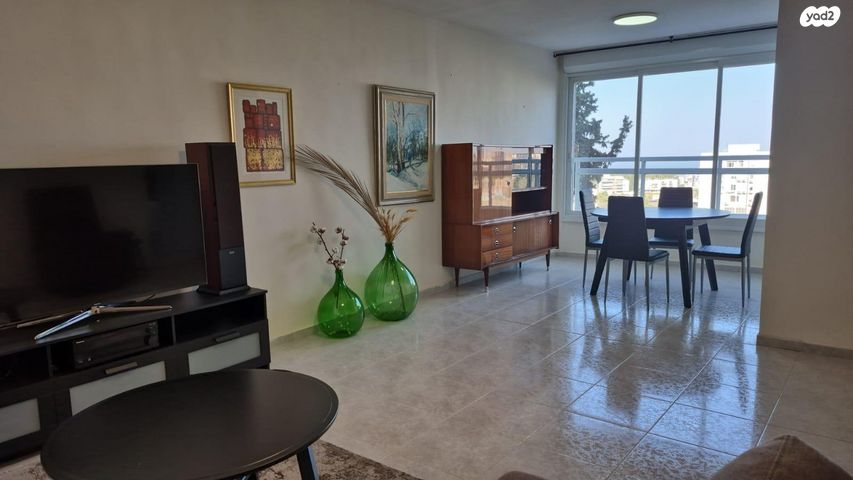 דירה, הפרחים 3, רמת בן גוריון, חיפה