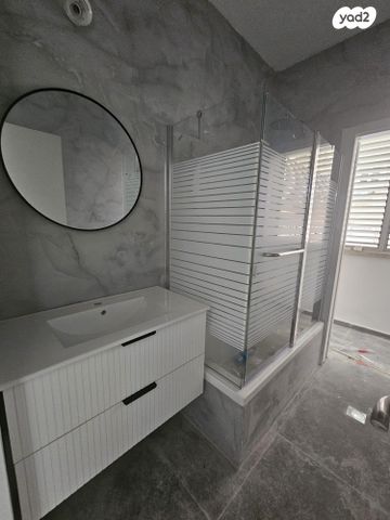 דירה, השר משה שפירא 1, נווה רמז, חולון