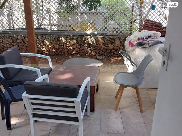 יחידת דיור, האלון 17, אורנית, אורנית