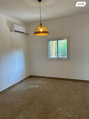 בית פרטי/ קוטג', אלון 201, כחל, כחל