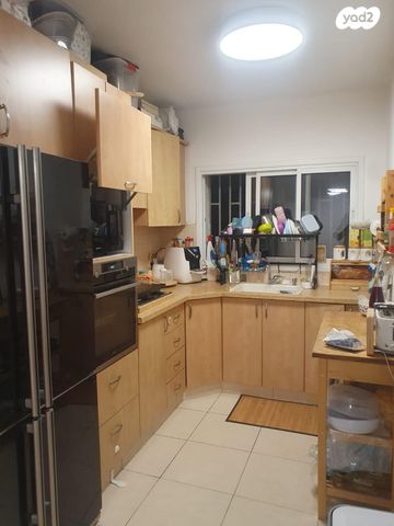 דירה, עמוס 14, נאות יהודית ונווה ארזים, חולון