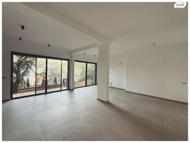 דירת גן, מרכז הכרמל, חיפה