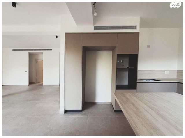 דירת גן, מרכז הכרמל, חיפה