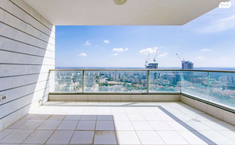 דירה, דווייט דייוויד איזנהאואר 1, אגמים, נתניה