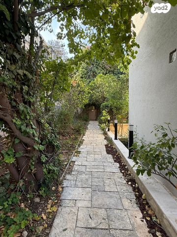 דירת גן, מרכז הכרמל, חיפה