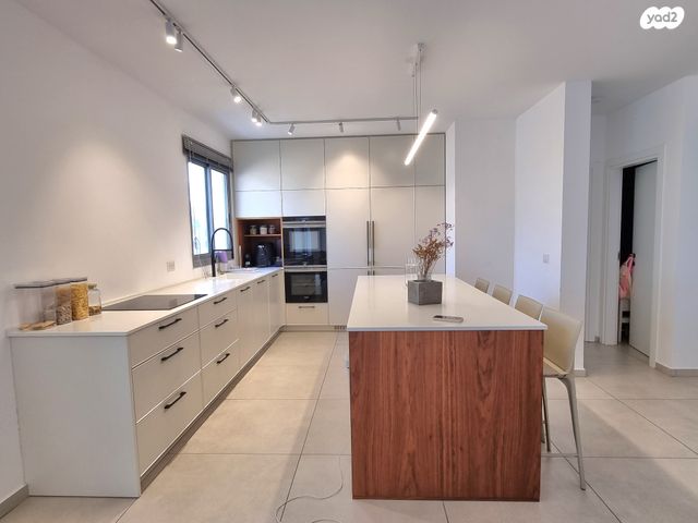 דירה, מודיעין מכבים רעות