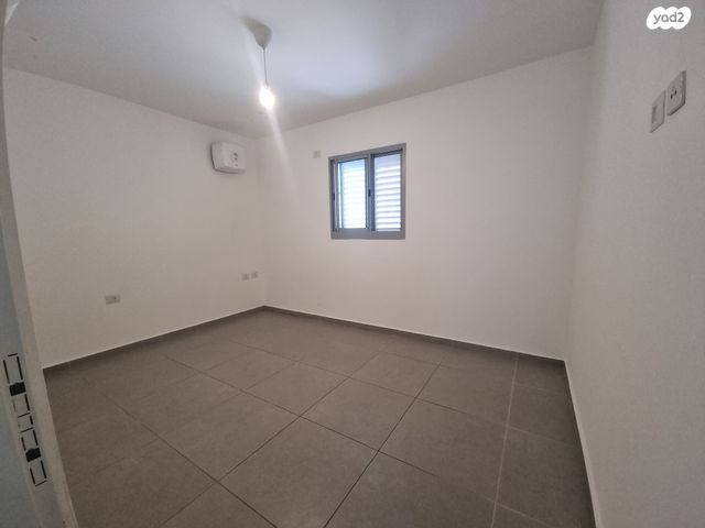 דירה, בצוותא, חריש