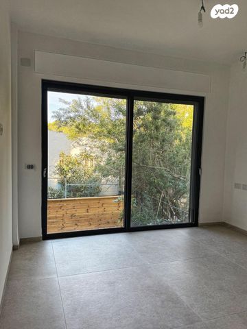 דירת גן, מרכז הכרמל, חיפה