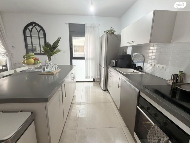 דירה, בר אילן, נווה דוד רמז, רעננה