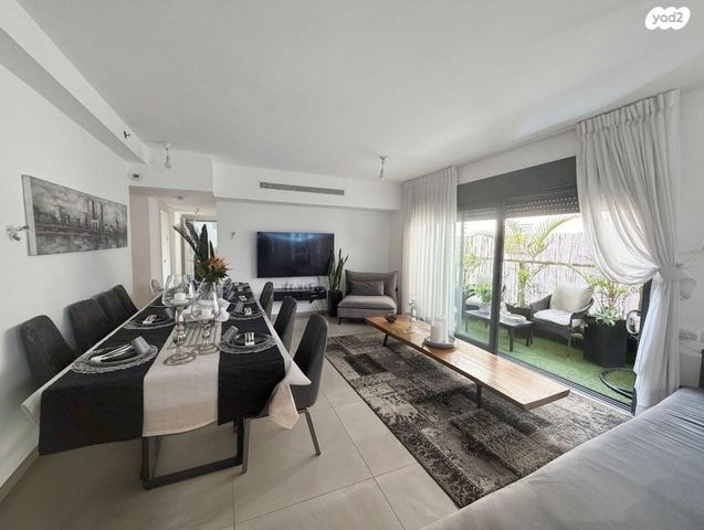 דירה, בר אילן, נווה דוד רמז, רעננה