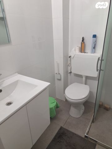 דירה, יצחק בן צבי, קרית חיים מזרחית, חיפה