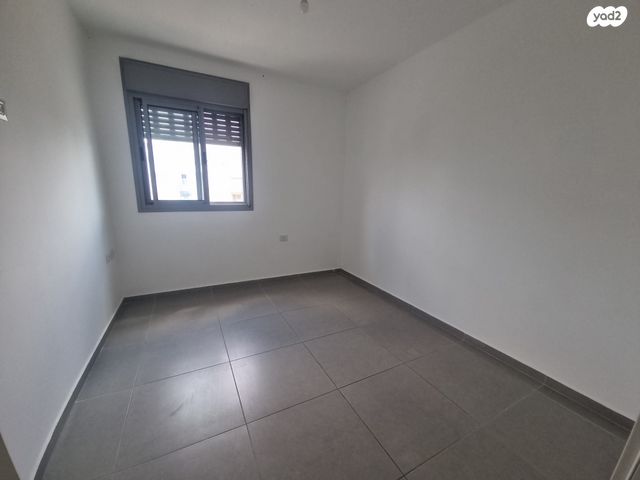 דירה, בצוותא, חריש