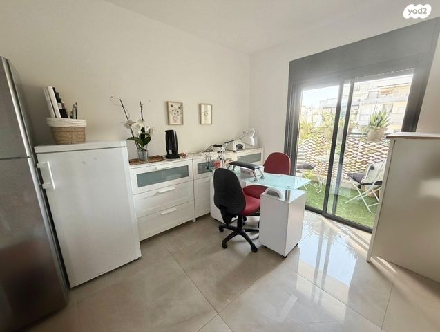 דירה, בר אילן, נווה דוד רמז, רעננה