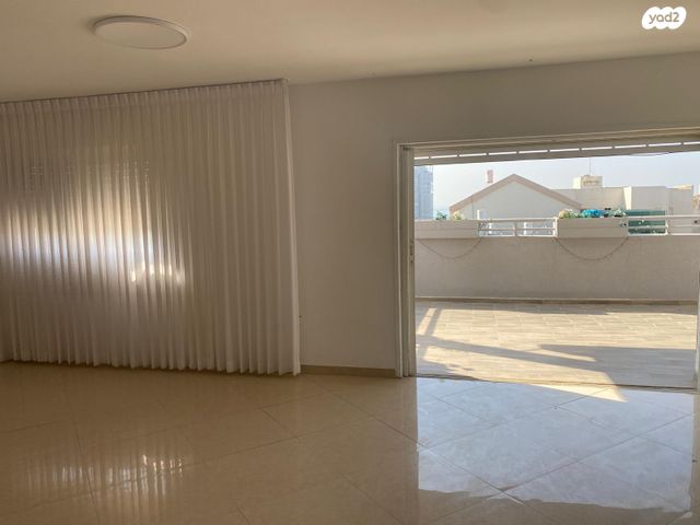 דופלקס, אירוס הארגמן 34, גבעת האירוסים, נתניה